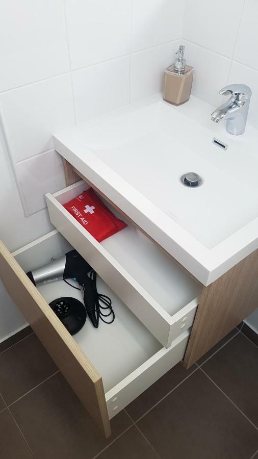 Le P'Tit Cosy Apartment โลริอ็อง ภายนอก รูปภาพ