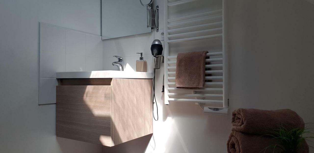 Le P'Tit Cosy Apartment โลริอ็อง ภายนอก รูปภาพ